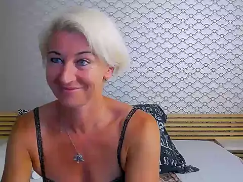 Aria_SkyX Webcam show