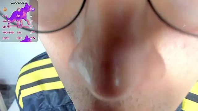 Chat XXX ao vivo de Benjamin_Buster