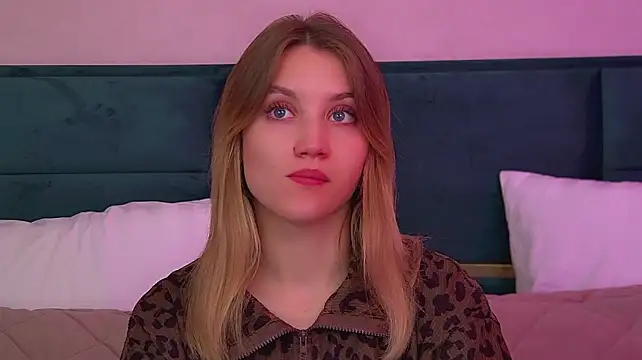 XXX chat uživo modela StacyEvances