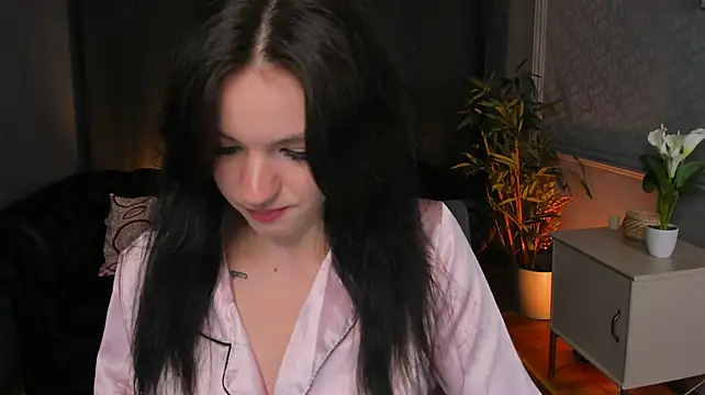 XXX chat uživo modela Luna_Come