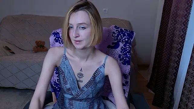 Pokazy przed kamerką – aishiro