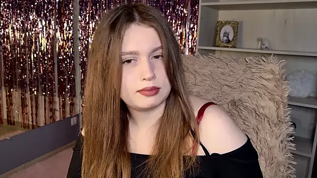 XXX chat uživo modela FioraMarmoris