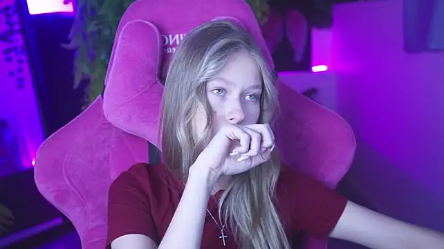 XXX chat uživo modela EveMundie