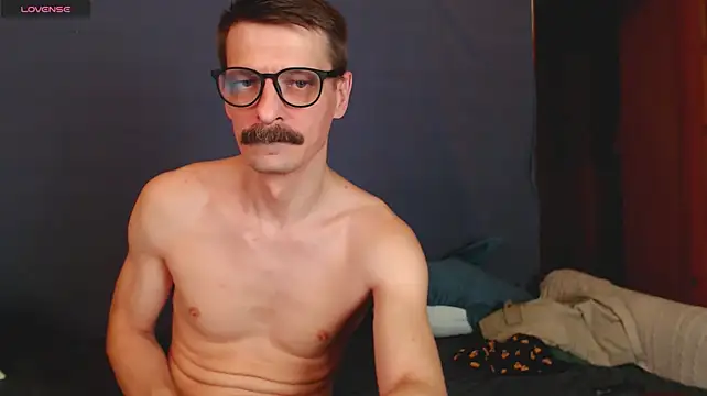 CozyCurves' Live XXX Chat