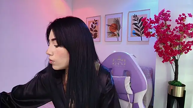 Rainy_doll Adlı Modelin Canlı XXX Sohbeti
