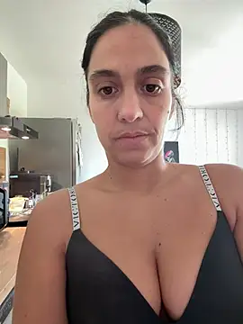 عرض كام LaPetiteKim