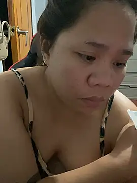 Czat XXX na żywo – -CLARAMommy-