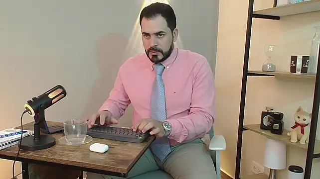 DanteKnoxxx: διαδικτυακό σόου στην κάμερα