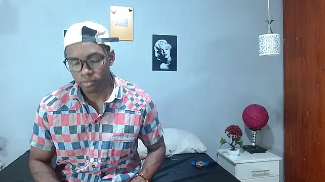 king_smith69 লাইভ XXX চ্যাট