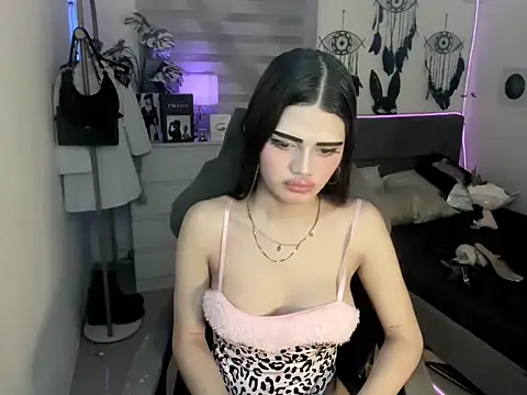 צ'אט XXX בשידור חי של tstoni_talks