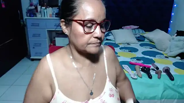 pervert_mommy_'s Live XXX Chat