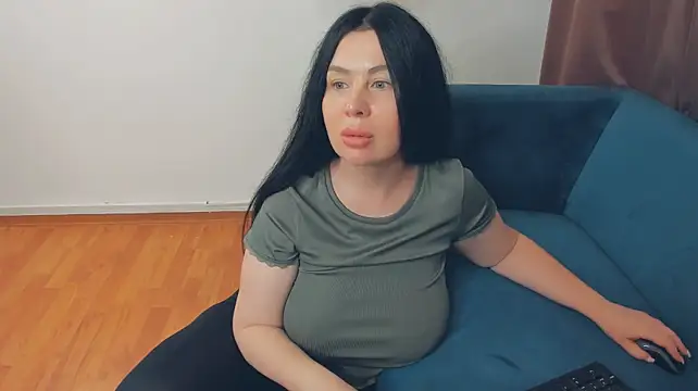 BrilliantGirll's Live XXX Chat