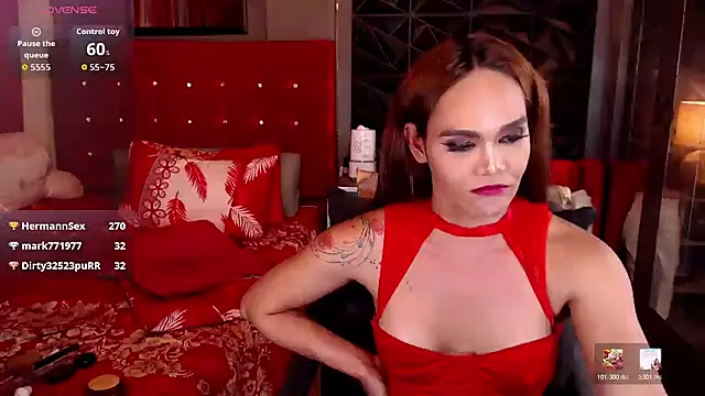BombshellMARIAn Webbikameraesitys