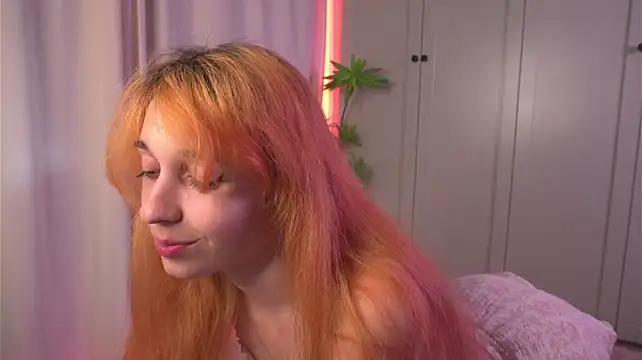 tgirlfoxy – Naživo XXX chat