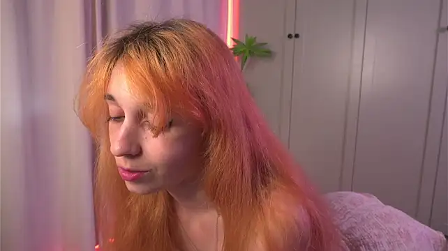 tgirlfoxy élő XXX-chatje