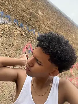 XXX chat uživo modela Stickmendez