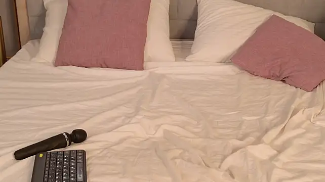 AdoraCortes Chat XXX live