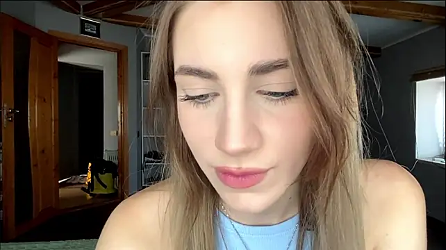 צ'אט XXX בשידור חי של simmisweet