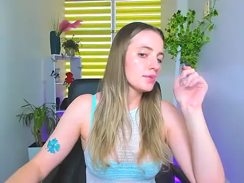 Chatroom XXX en direct de Mila-moon
