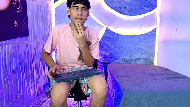 Tyler_schoby Webcam-Show