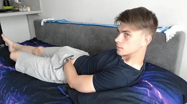Chat +18 de Student_Oliver ao vivo