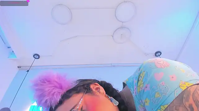 Chat XXX en directo de antonelllepiercee