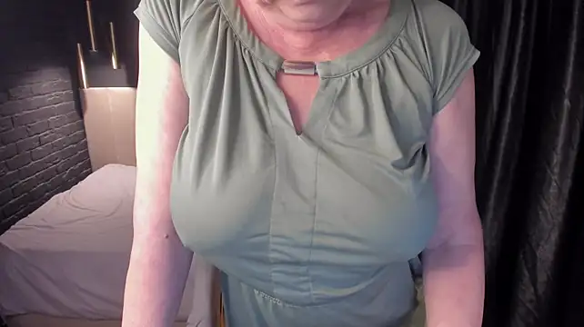 Chat XXX en directo de LindaPassionate