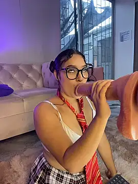 Emily_Harpeer's Live XXX Chat