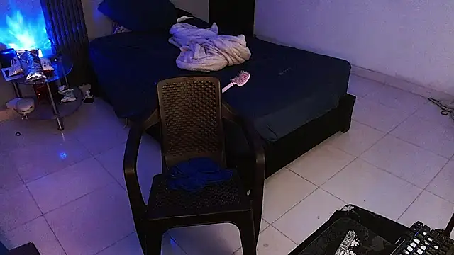 Mr_yisuzz's Webcam Show