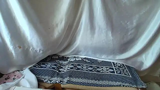 Burberrry_'s Live XXX Chat