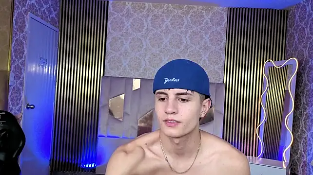 Chatroom XXX en direct de Kyler_tay