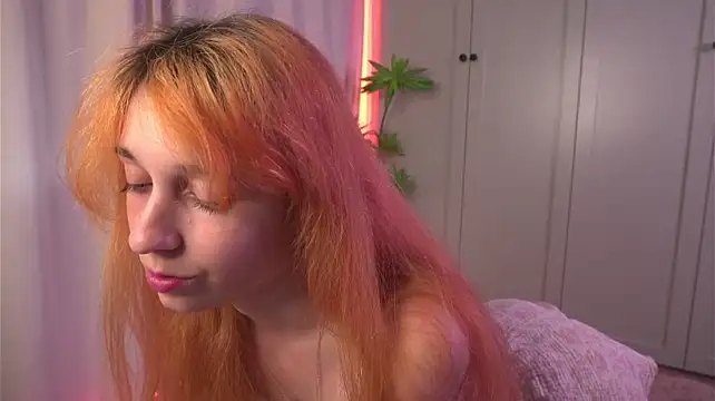 tgirlfoxyのライブXXXチャット