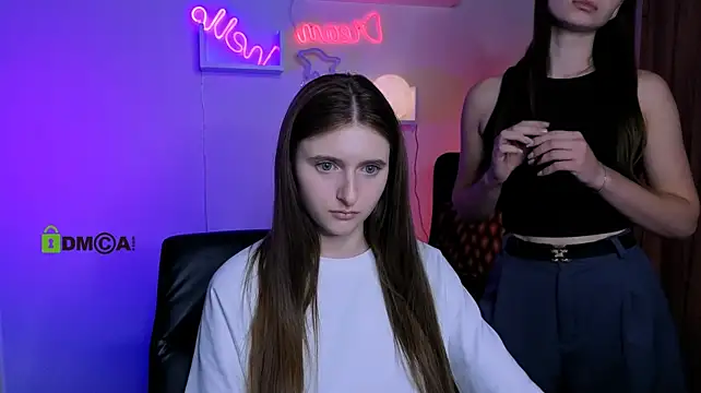 Show modela nekky_mouse na web-kameri