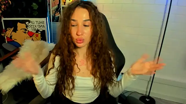 AsterBlom Live XXX-Chat
