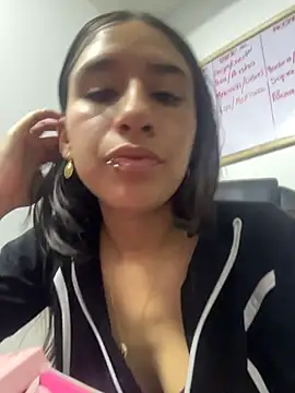 LilyRossi_ 라이브 XXX 채팅
