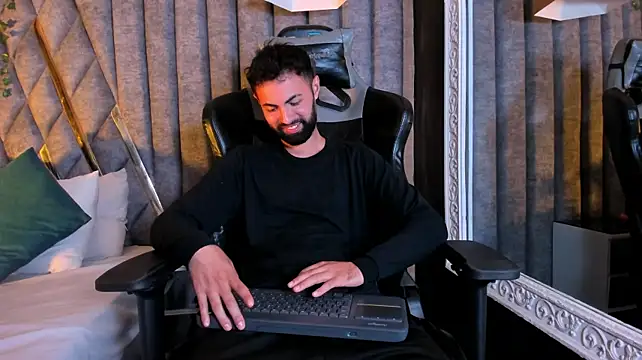 AndrewCrooss Live XXX Chat