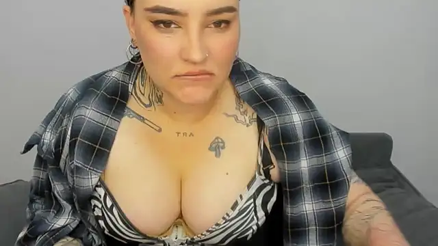 NikkiSummer Live XXX-Chat