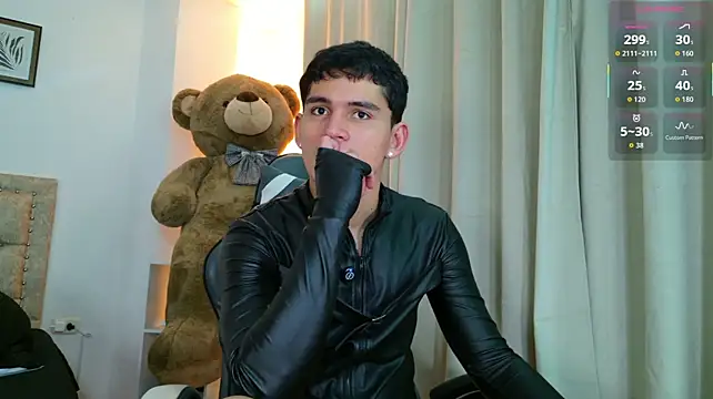 estebanperez_26 Obrolan Langsung XXX