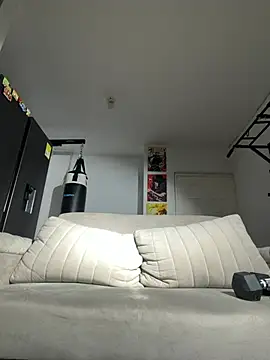 Horny_nick19 Show in webcam