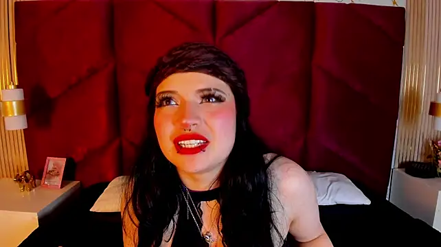 Chat XXX en directo de HannaRoussee