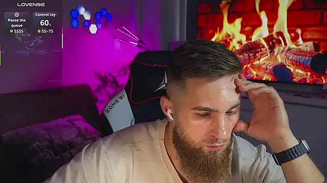 XXX chat uživo modela Sweeet__boy