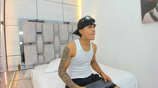 Онлайн чат XXX Ruslan_marcel