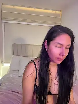 ArianaReynoldss' Live XXX Chat