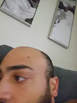 Bustinnuts69 Pertunjukan Webcam