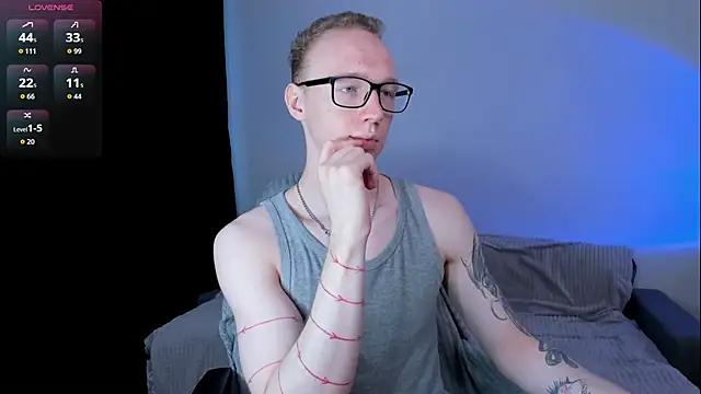 XXX chat uživo modela Alex_silent