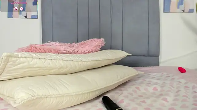Sophia_EbonyのライブXXXチャット