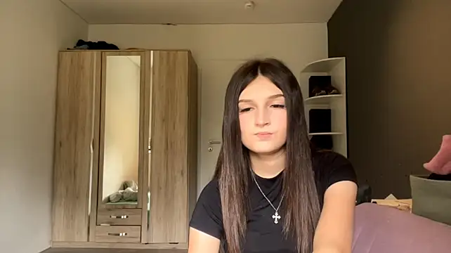 SpanishRooter's Live XXX Chat