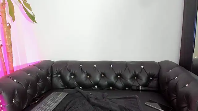 Chatroom XXX en direct de SSCARLETH_