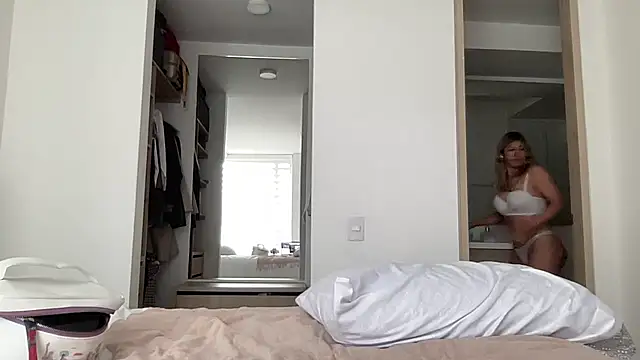 Chat XXX en directo de LunaBeya