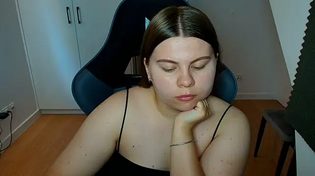 Chat +18 de AbbyLuxee ao vivo